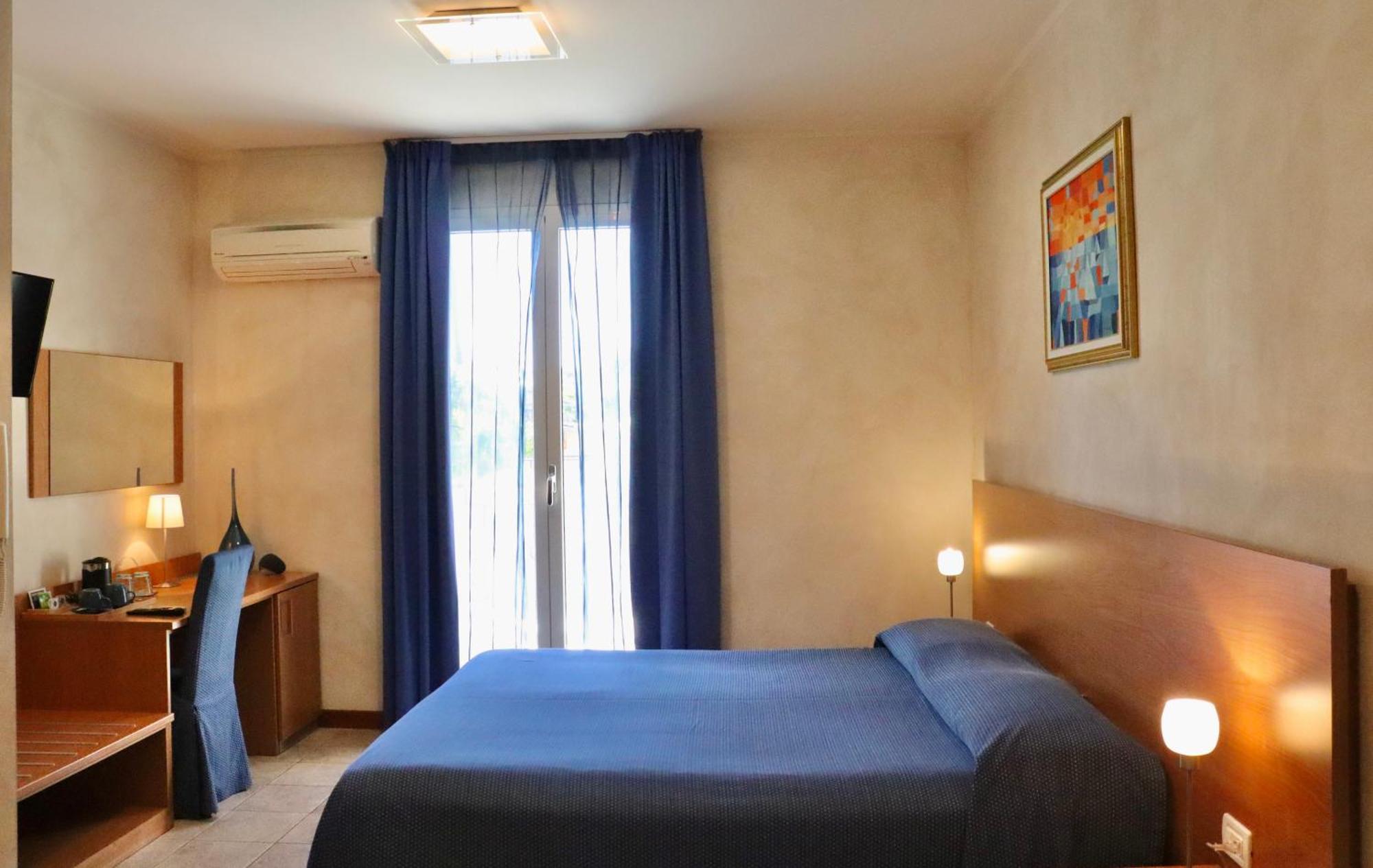 Bed and Breakfast Acqua Di Mare Бордигера Экстерьер фото