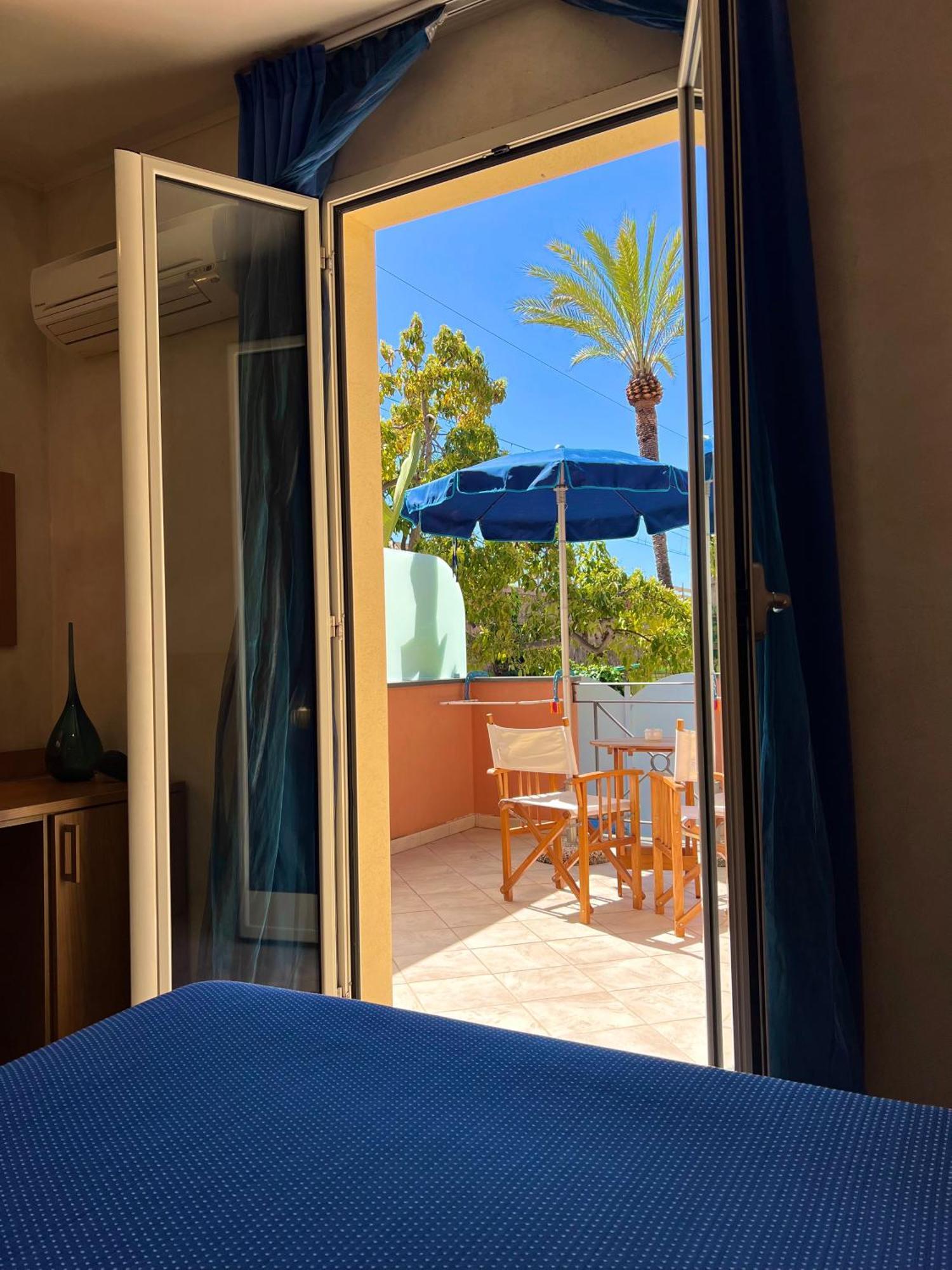 Bed and Breakfast Acqua Di Mare Бордигера Экстерьер фото